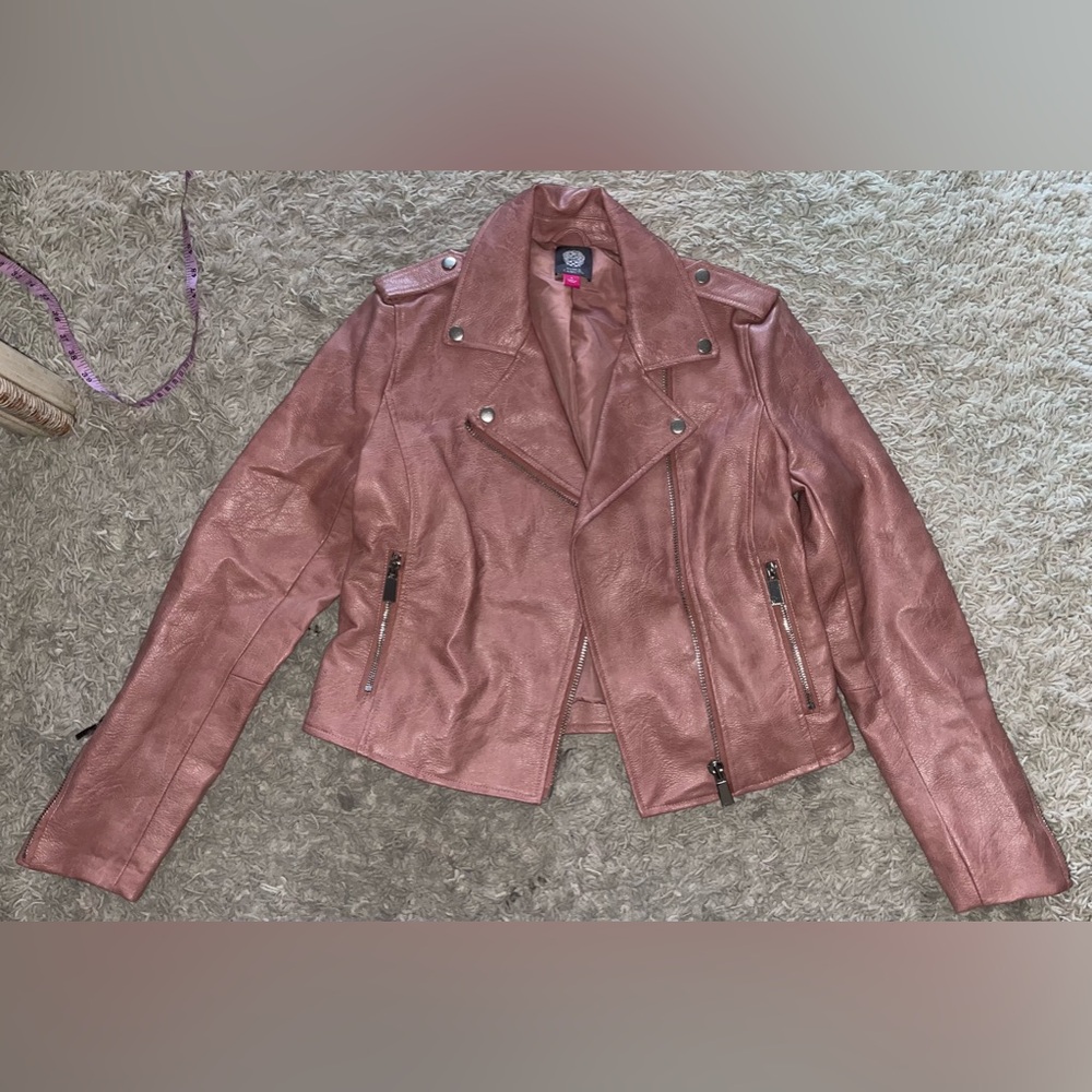 VINCE CAMUTO pink faux leather moto jacket Small S